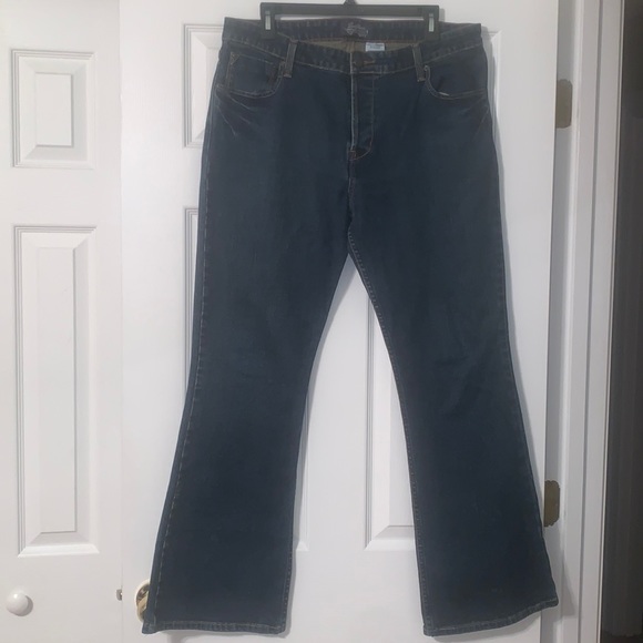 Levi Strauss Dark Wash Jeans - Picture 1 of 2